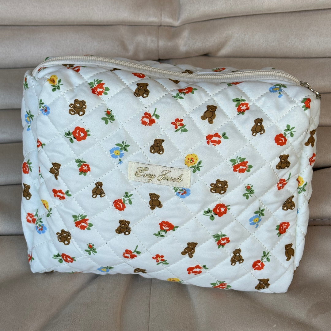 BearyCuteToiletryBag1.png