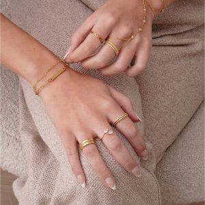 Custom/Personalized Paperclip Bar Bracelet