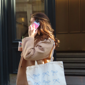 Phone Bestie – Silicone Suction Grip