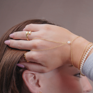 She’s A Pearl Hand Chain