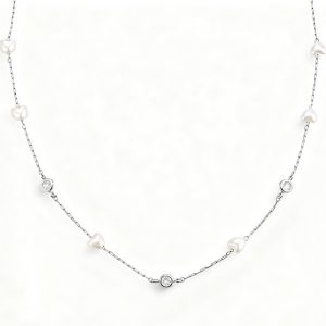 Sweet Pearl Necklace